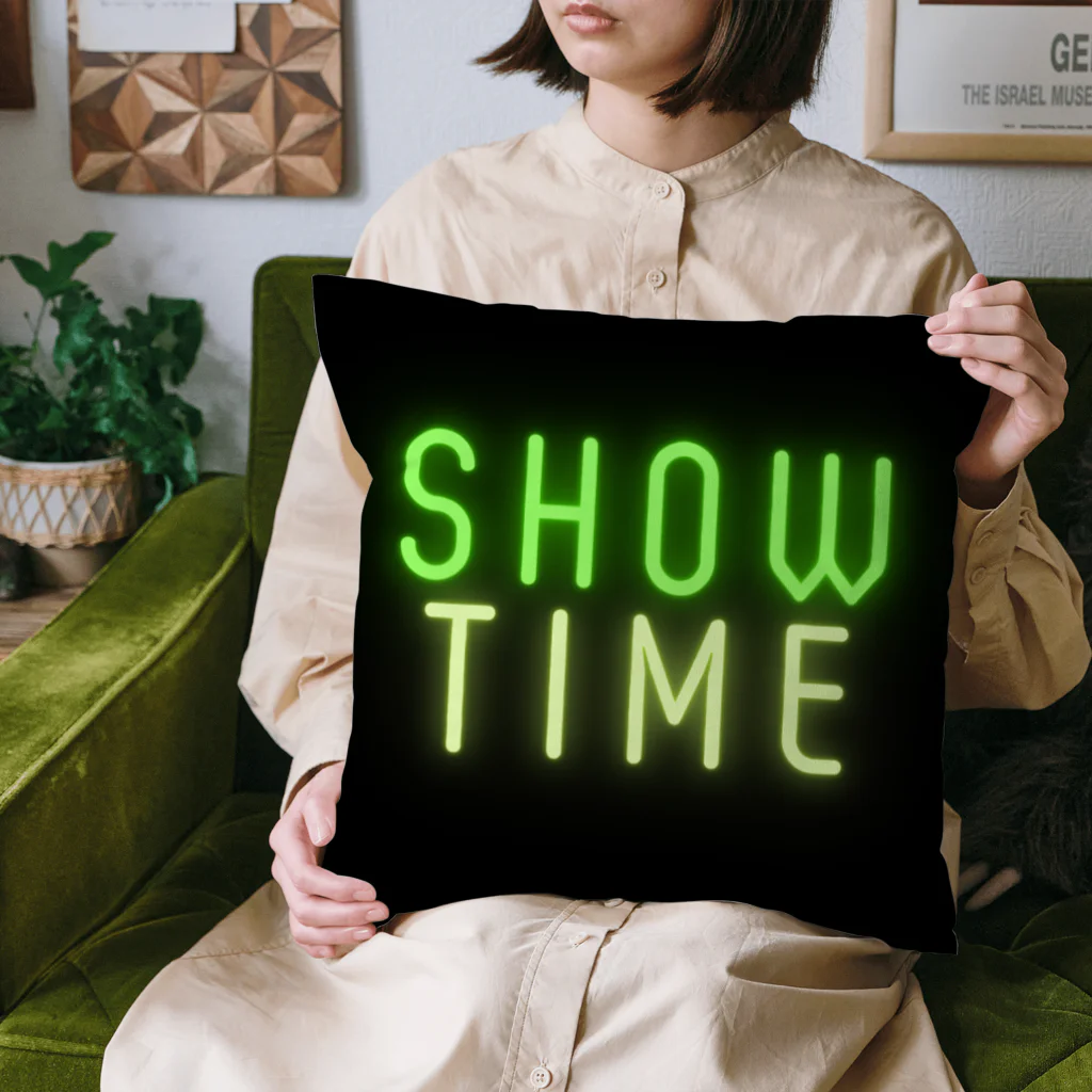 ウェブエンパイアのSHOW TIME（ショータイム） クッション