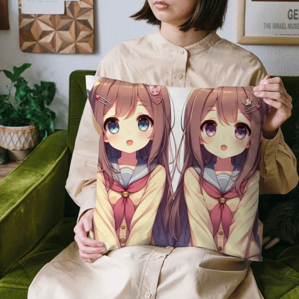 seigi2oo2の愛らしい可愛い双子の姉妹 Cushion