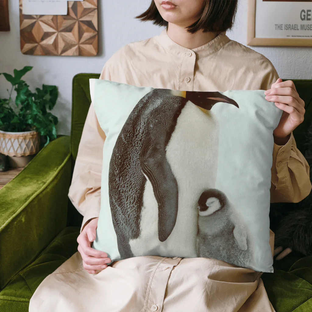 SWQAの皇帝ペンギン Cushion