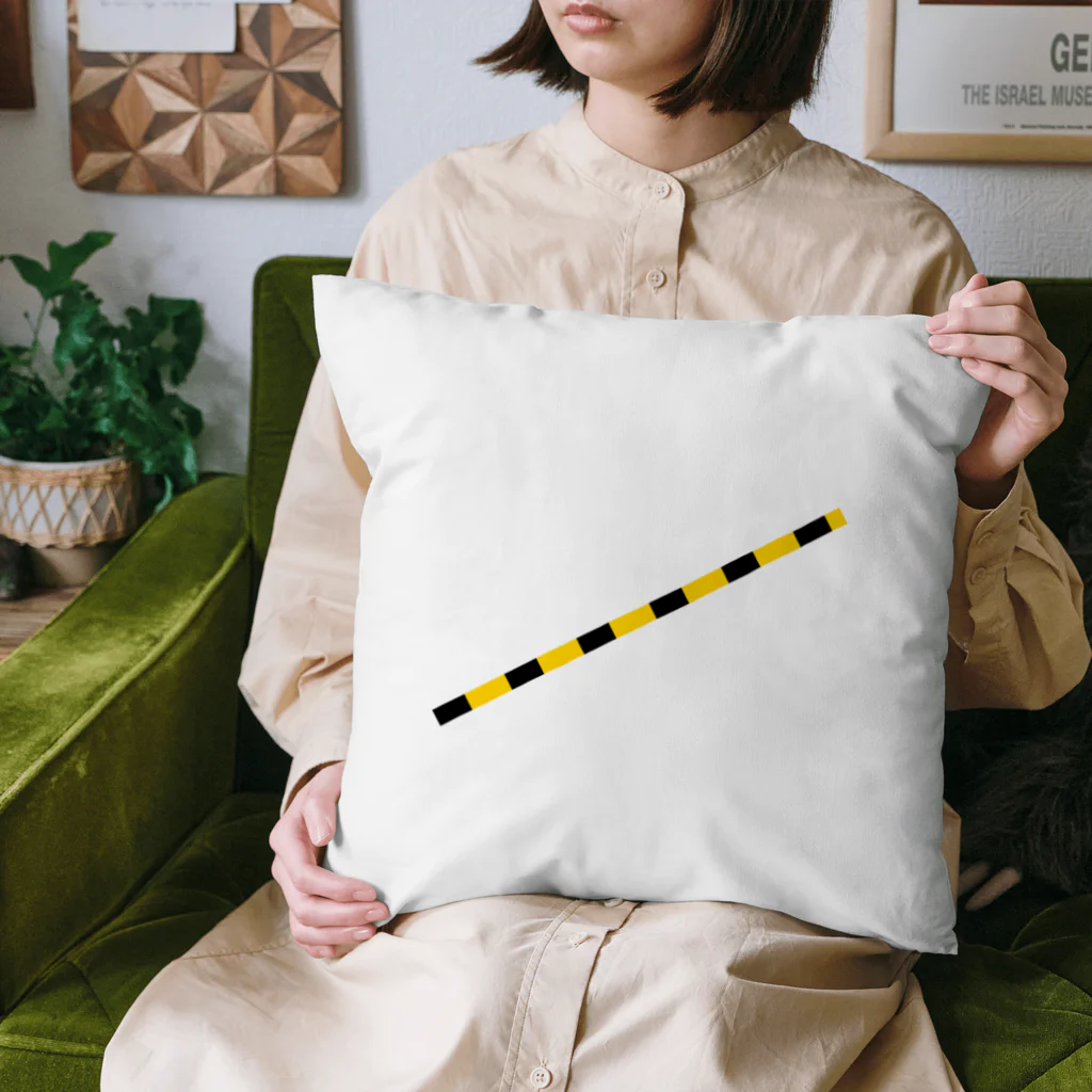 でんでんかんかんの踏切の遮断機 Cushion