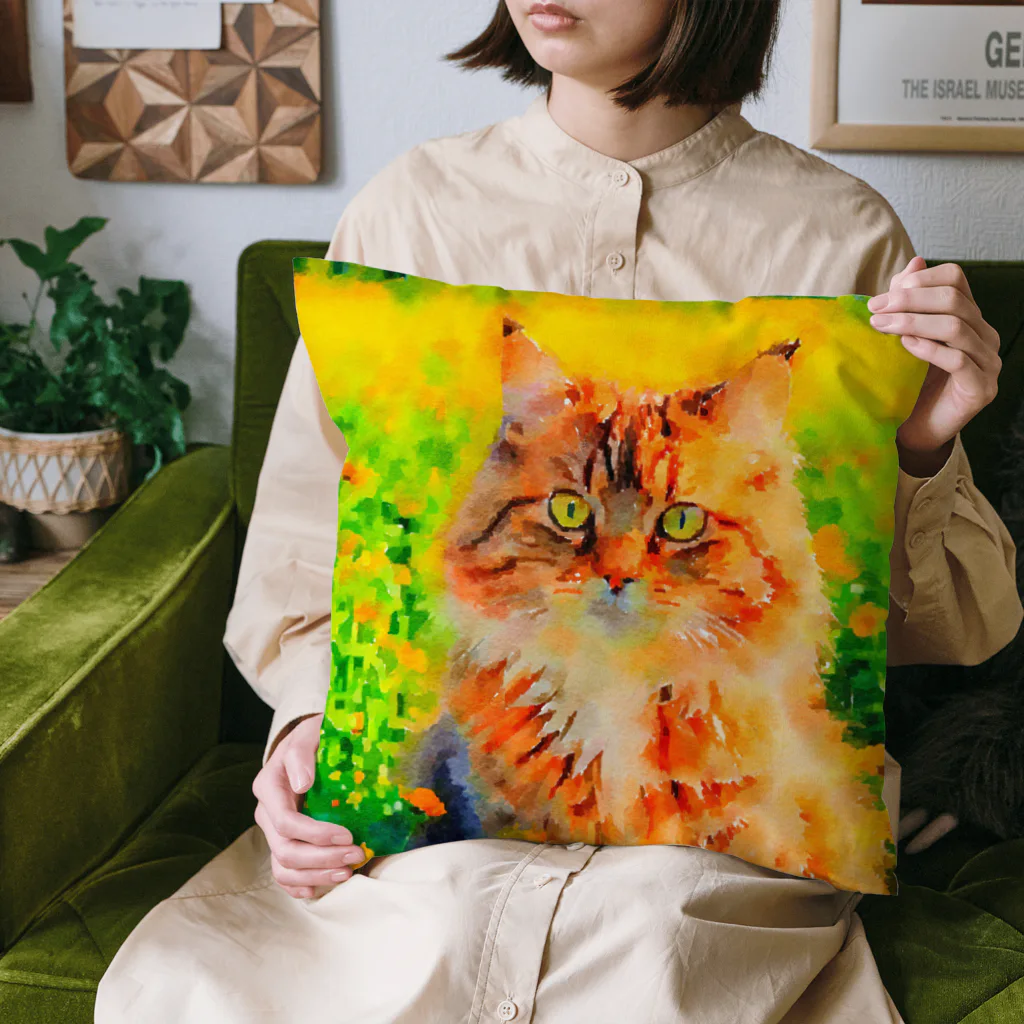 猫好きの谷の猫の水彩画/花畑のサイベリアンねこのイラスト/キジトラネコ Cushion