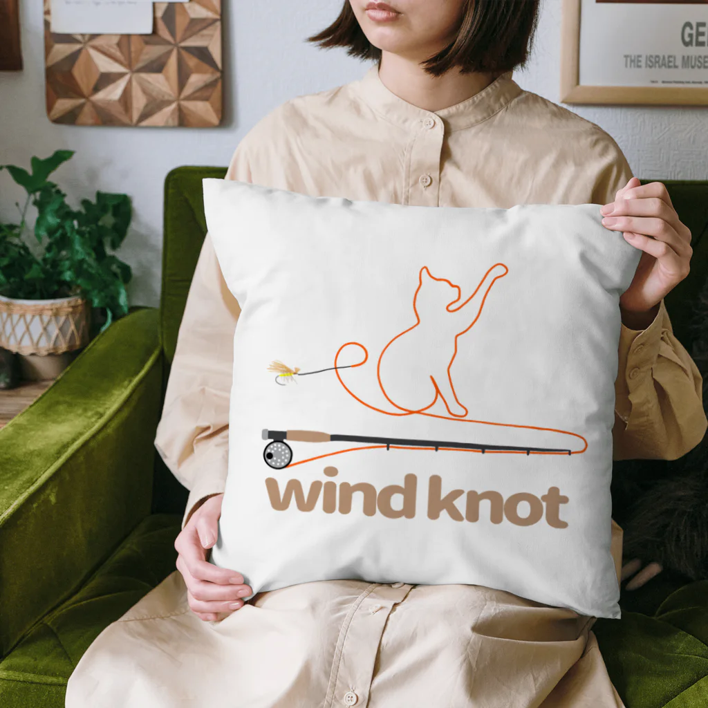 cahillのwind knot Cushion