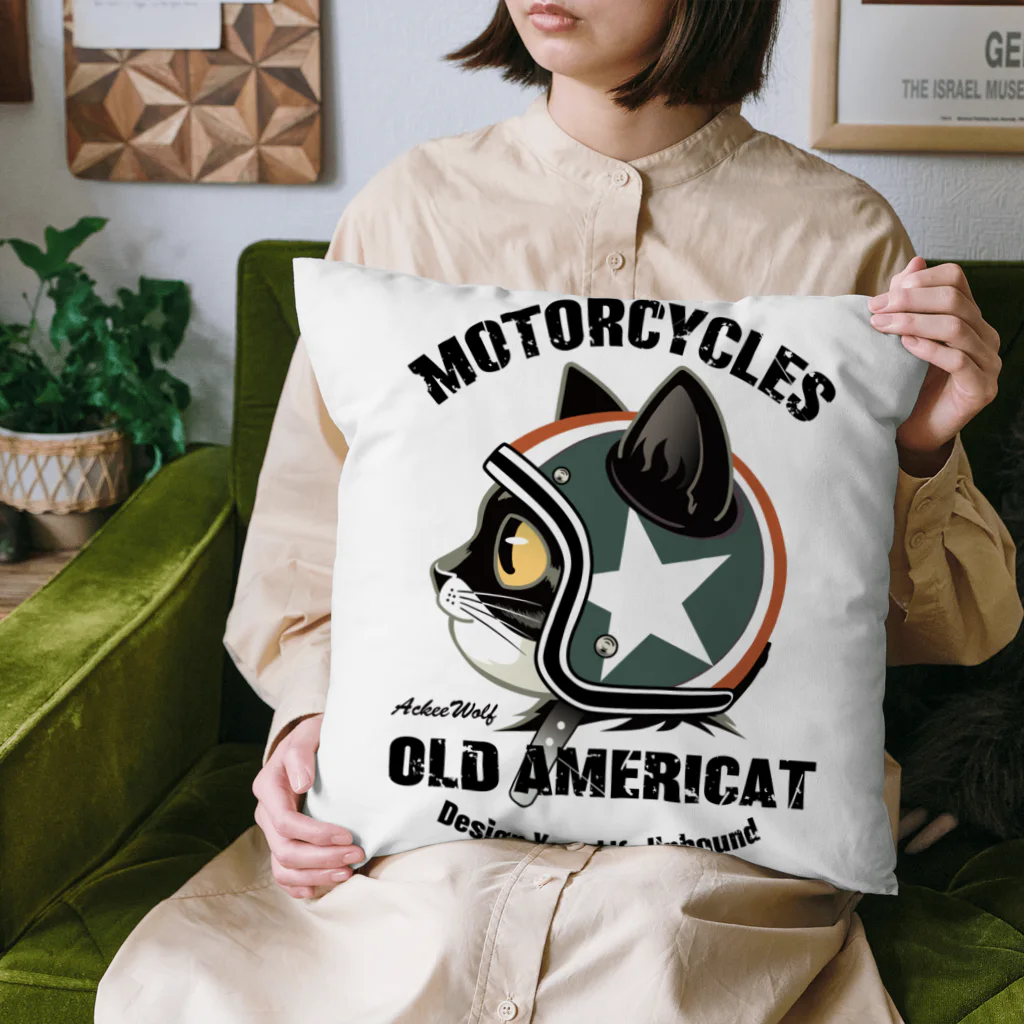 AckeeWolf Art ShopのOLD AMERICAT Cushion