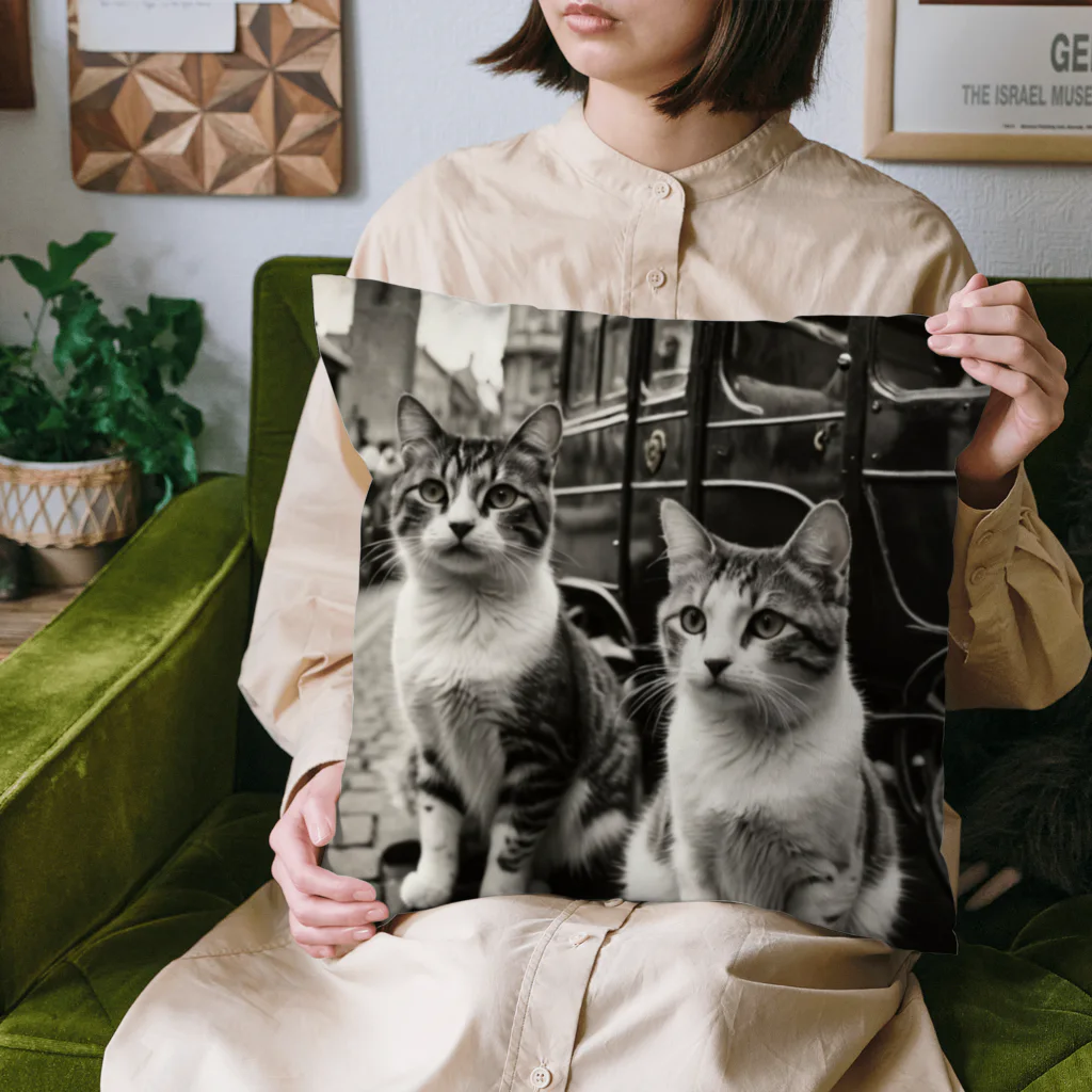 KIO MAKITAのねこと馬車 Cushion