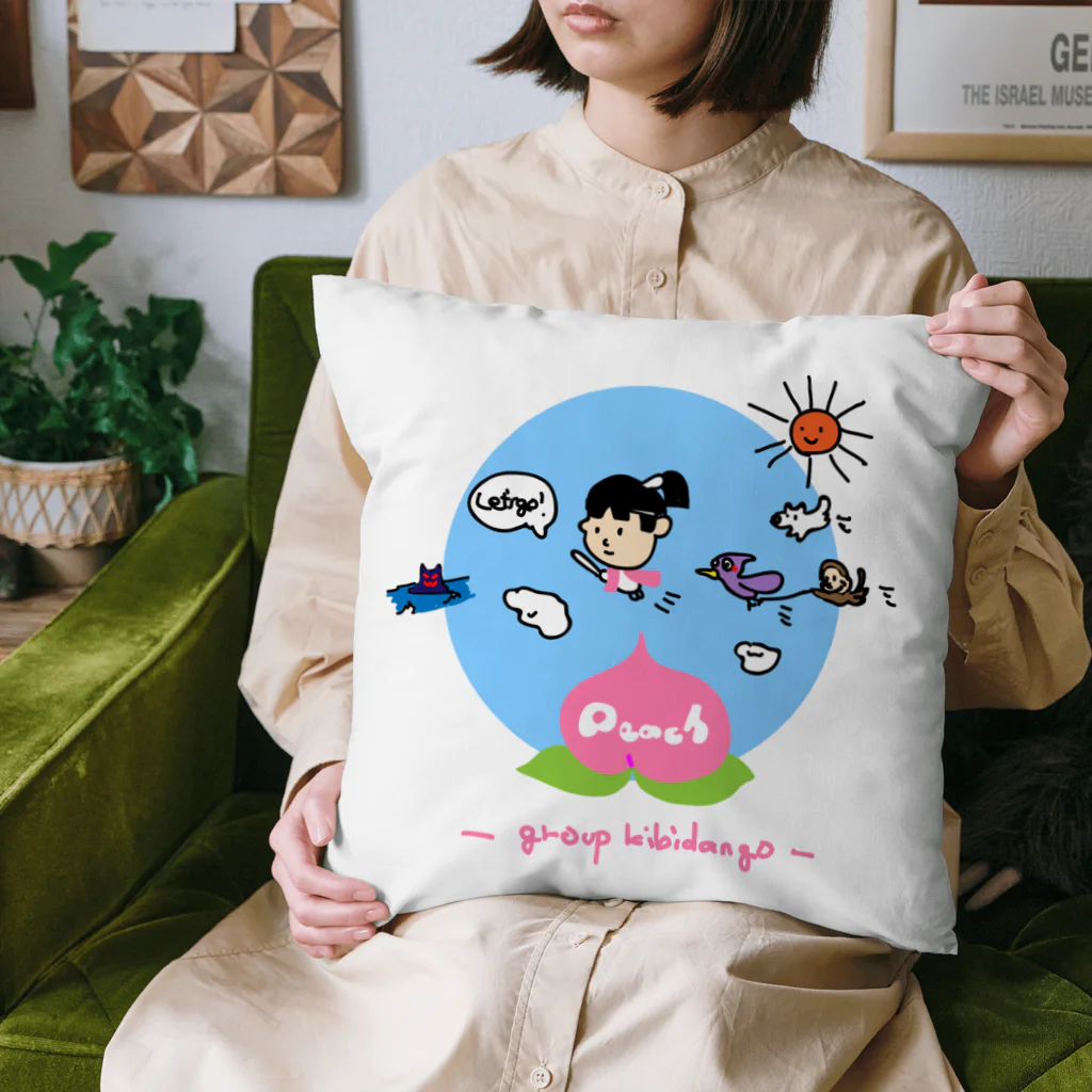 ユニークで目を引くアイデア！Masakey Artのたのぴんふのmomotaro Cushion