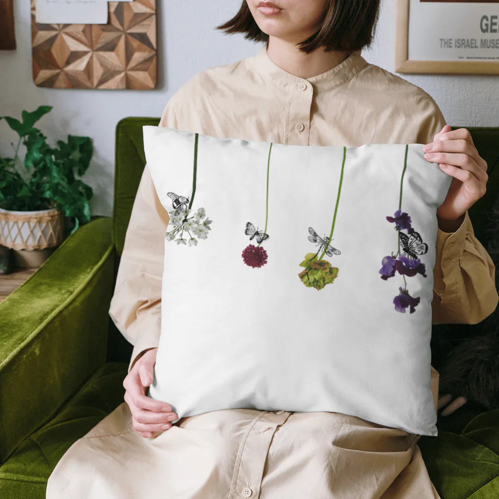 tottoの花と虫 Cushion