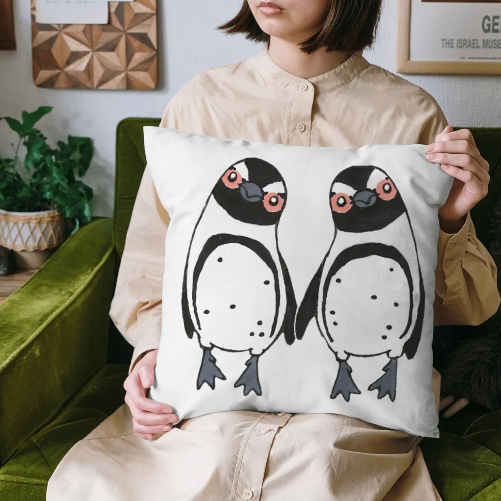 penguininkoの手繋ぎケープペンギンのカップル🐧❤️🐧 Cushion