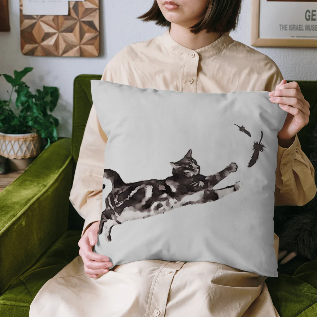 なかたです。のうちの猫様は遊び好き Cushion