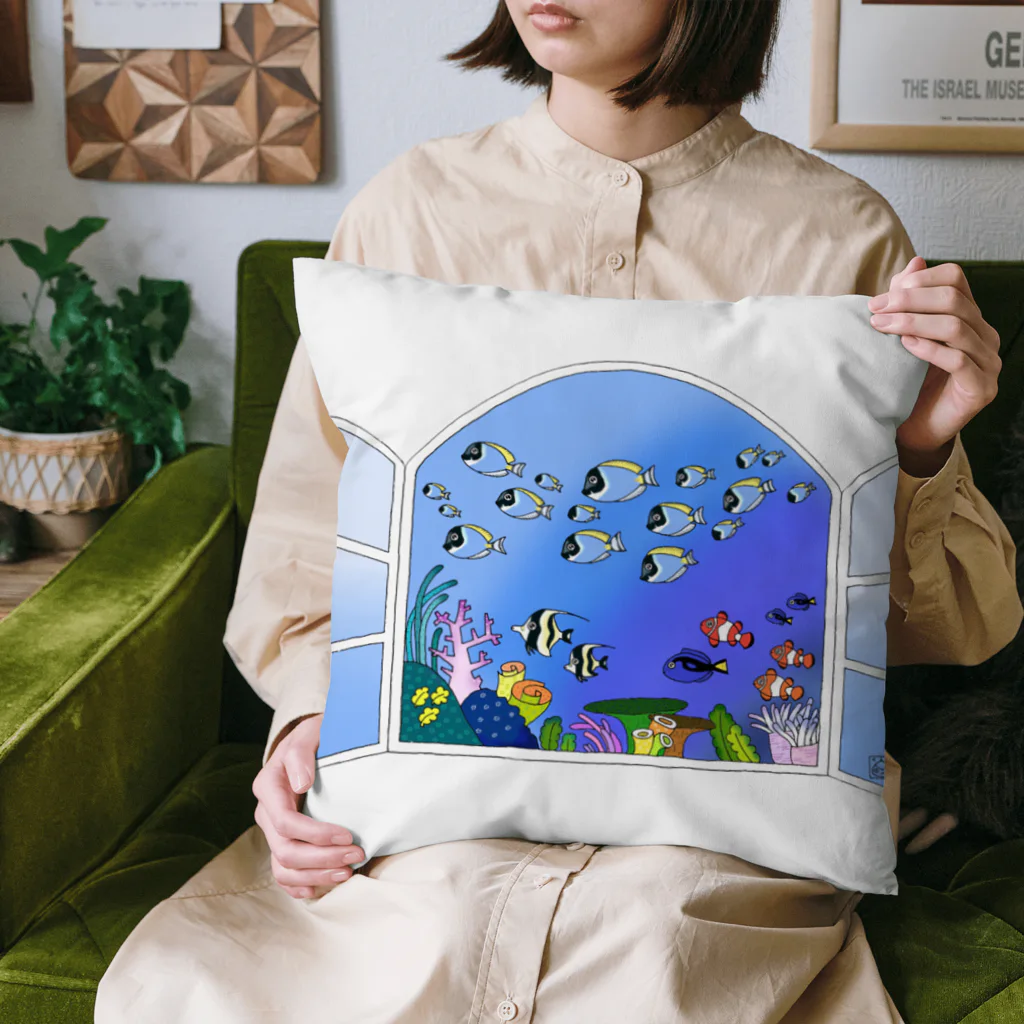 栗坊屋のパウダーブルーが泳ぐ海 Cushion