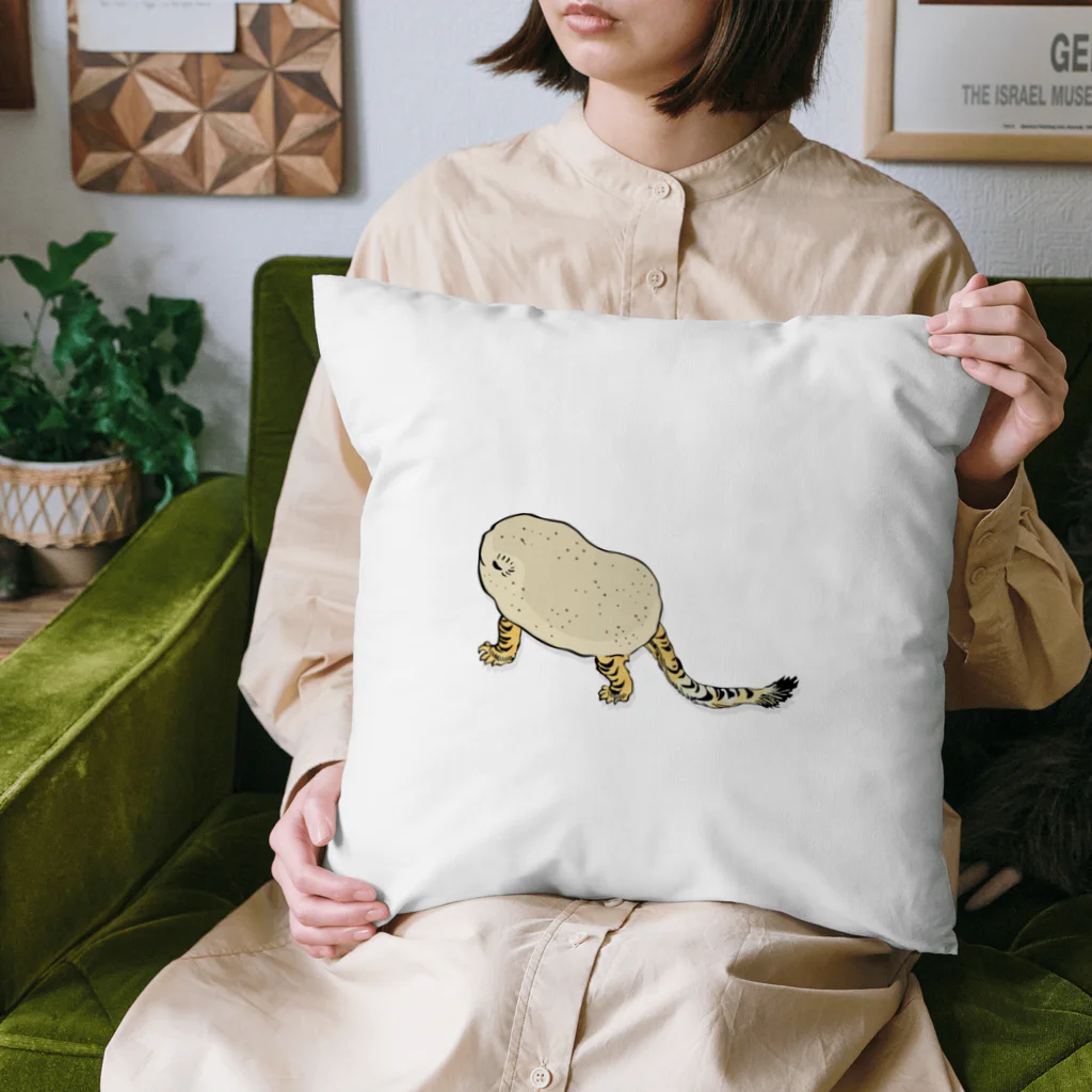 INIの浮世絵　変な生き物　虎子さん Cushion