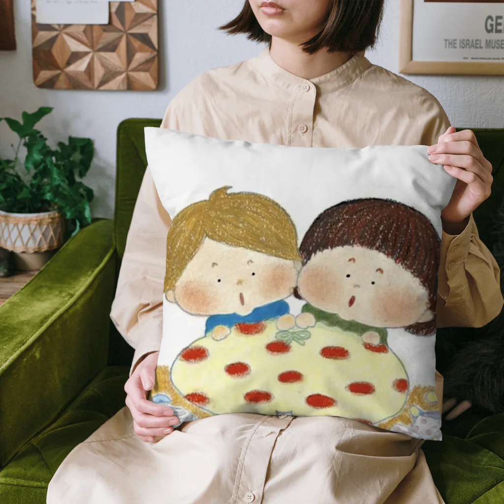 まついはるかの絵のはんぶんずっこ　パンツ編 Cushion