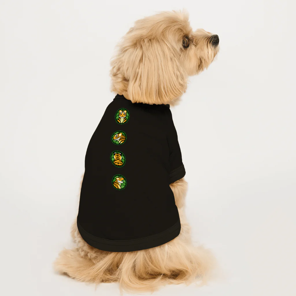 ハナドリカ SUZURI店のタケとらボタン Dog T-shirt