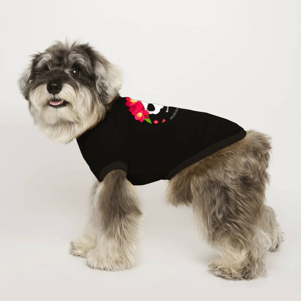 yuki-tsubakiのBetty skull 花盛り Dog T-shirt