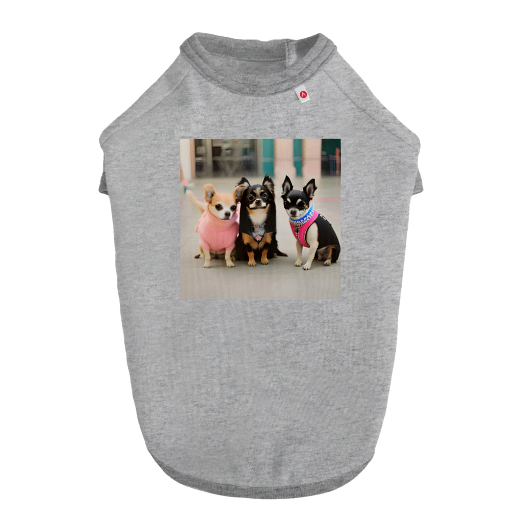 チワワ愛好家ショップのラブリーナチワワトリオの冒険 Dog T-shirt