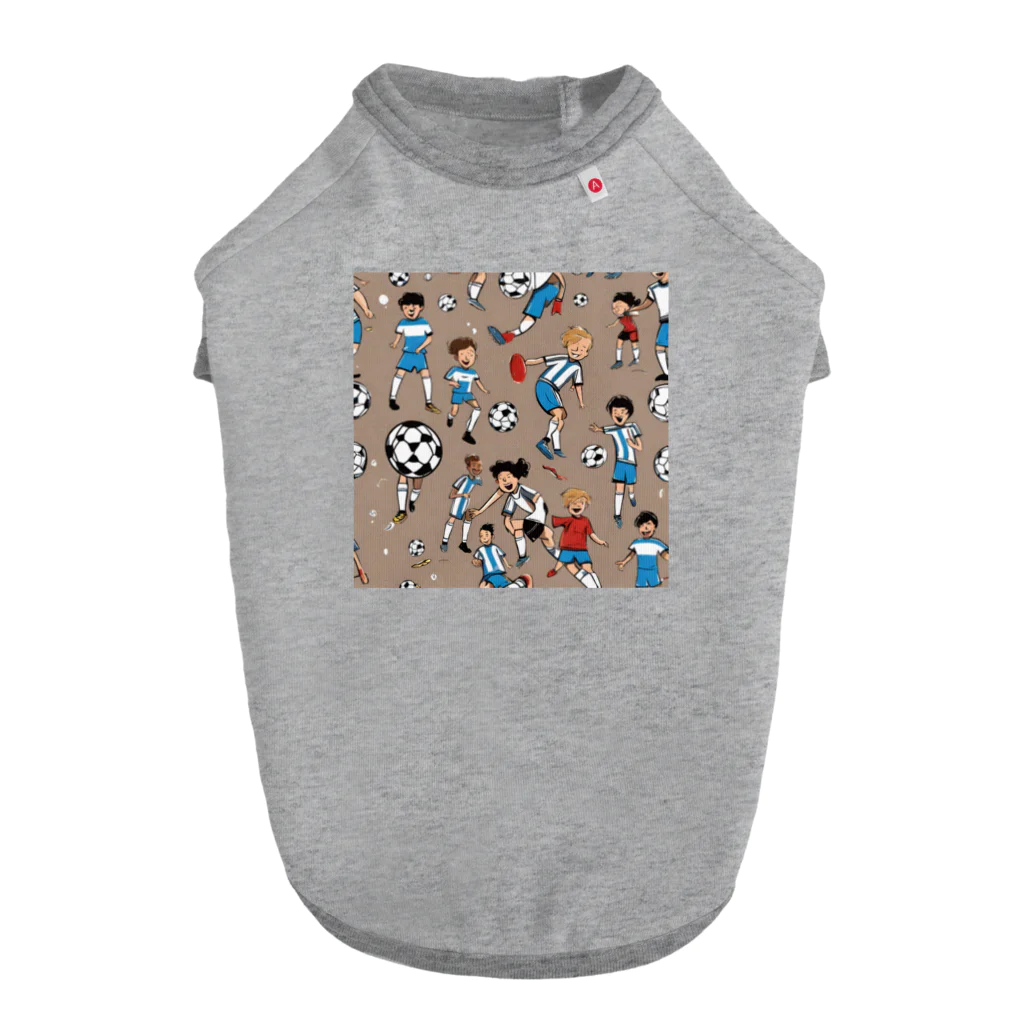 子供と嫁と時々わたしのサッカー小僧 Dog T-shirt