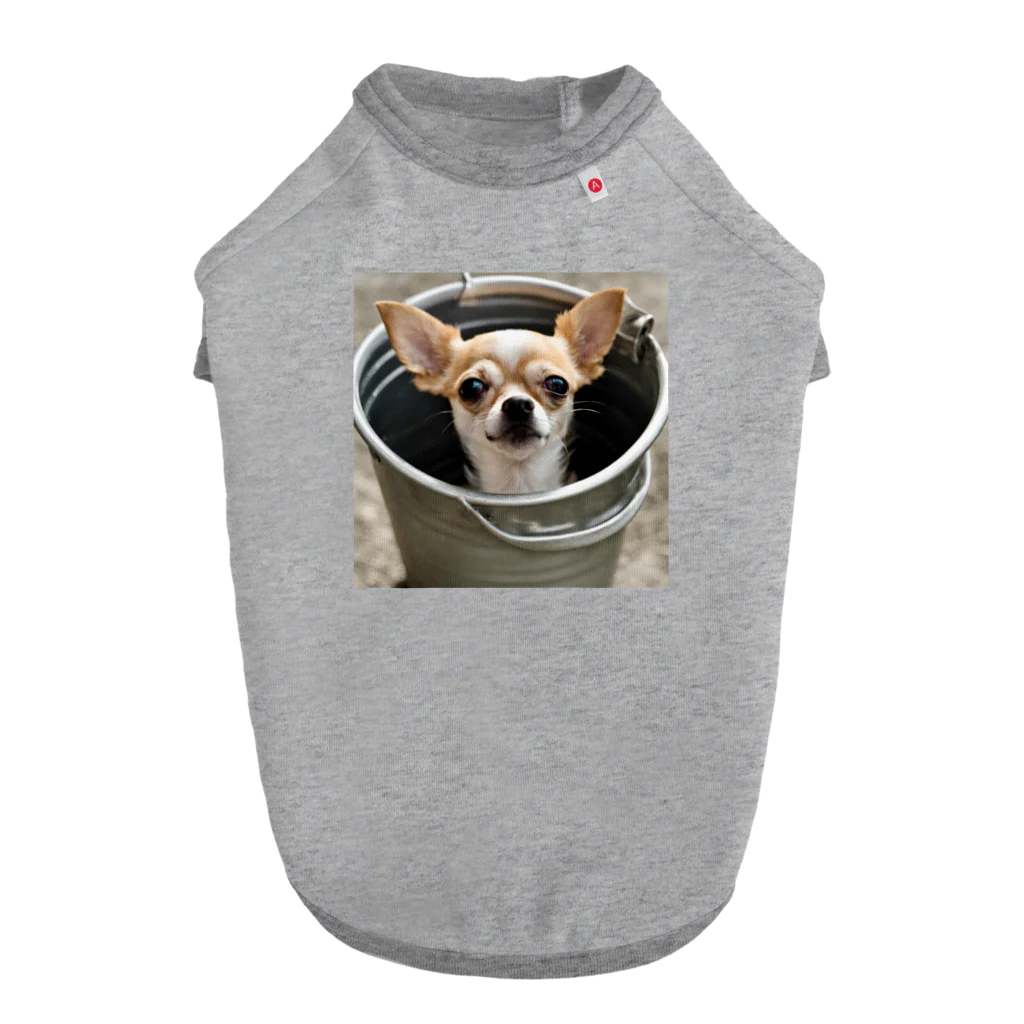 xdaのバケツに入ったチワワ Dog T-shirt