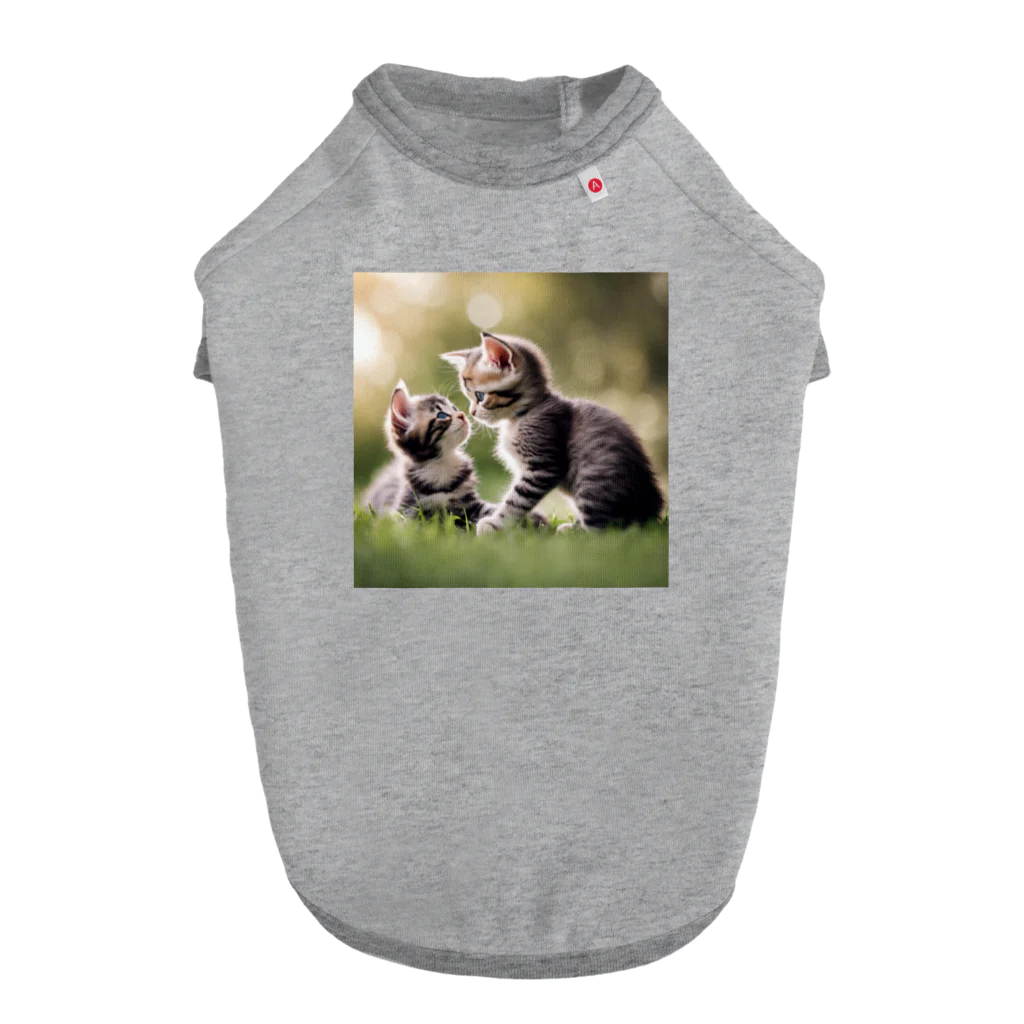 ai美女ショップの子猫の面倒を見る🐈 ドッグTシャツ