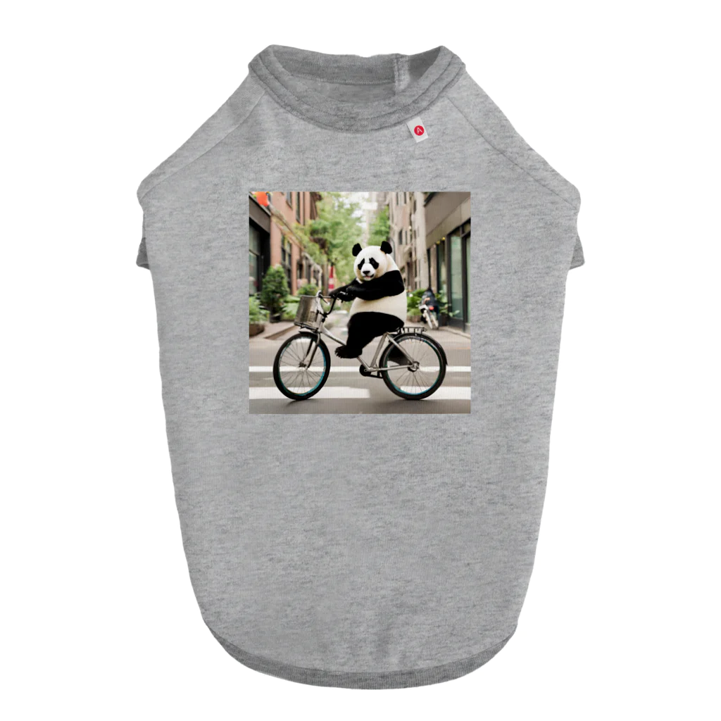 junpeiganba07の街の中を自転車で走るパンダ Dog T-shirt