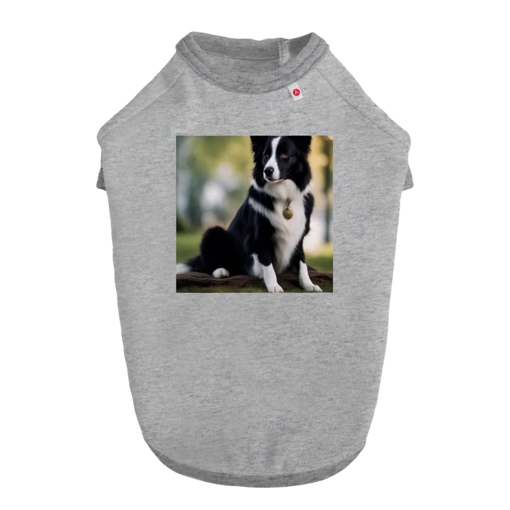 jthbcのペンダントをつけたワンちゃん Dog T-shirt