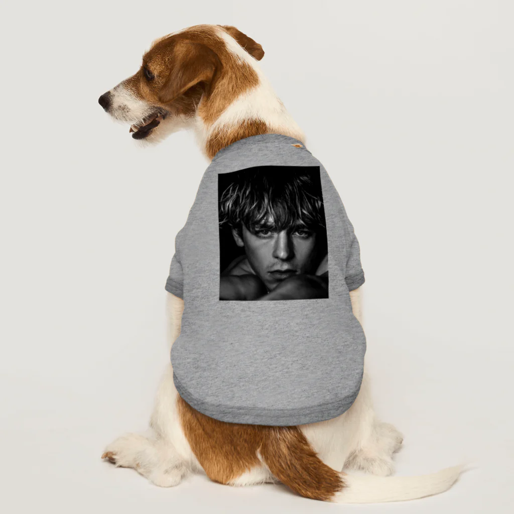 loo10のross lynch american singer Dog T-shirt