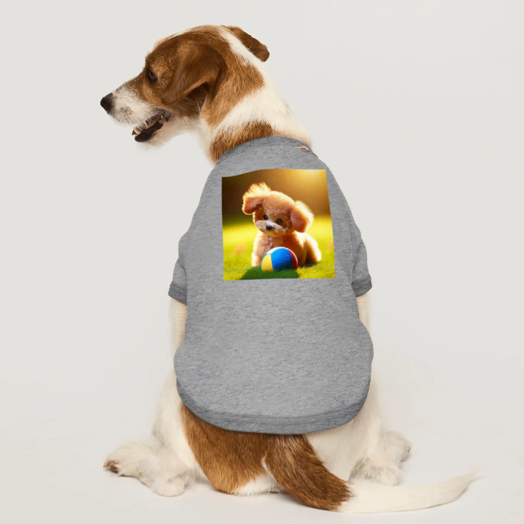 kaakanchan7のトイプードルのさんちゃん遊び疲れた Dog T-shirt