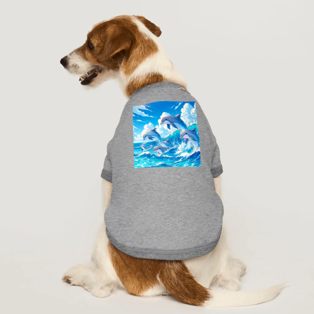 snow-birdの海で遊ぶイルカたちの楽しい風景 Dog T-shirt