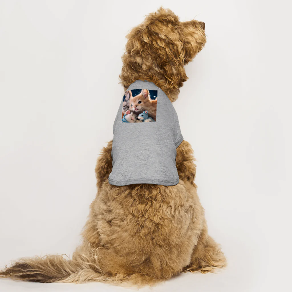 みゅうのぬいぐるみと猫ちゃんのショット Dog T-shirt