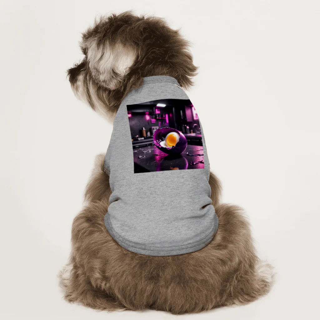 エイリアンストアの宇宙人が作ったゆで卵 Dog T-shirt