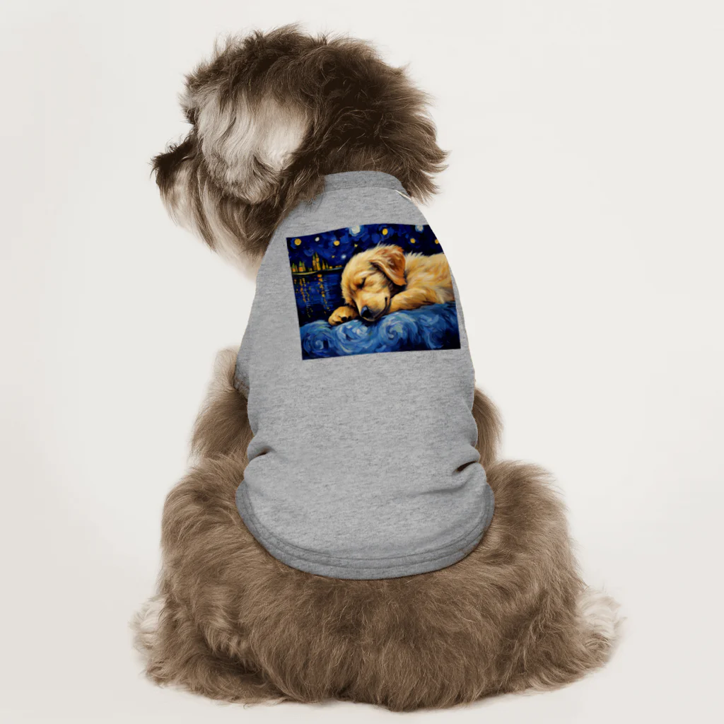 Dog Art Museumの【星降る夜 - ゴールデンレトリバー犬の子犬 No.3】 Dog T-shirt