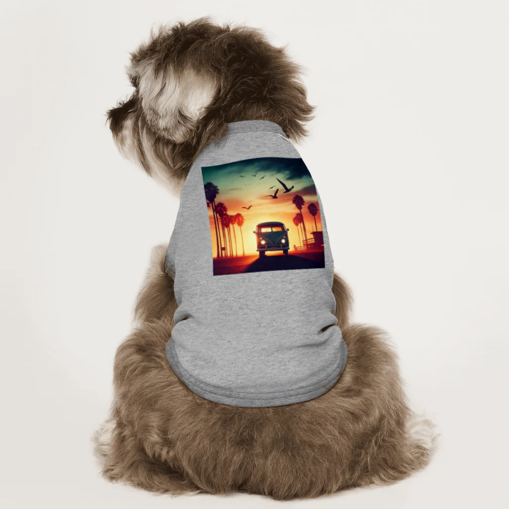 aircooled3のレトロなワーゲン 夕暮れビーチ 2 Dog T-shirt