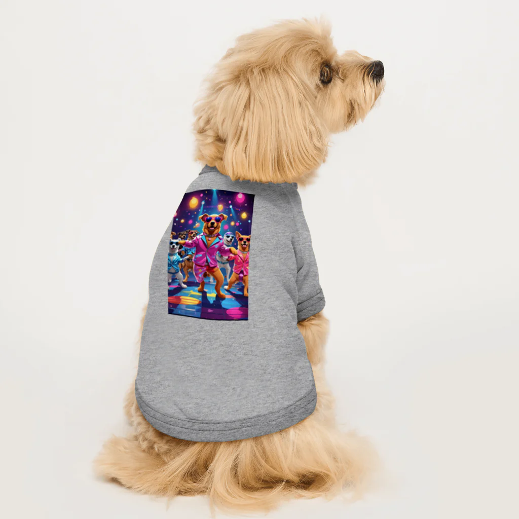 jrjrjrのドッグ・ダンシング・ディスコ Dog T-shirt