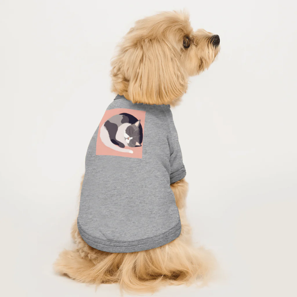 銀の時の寝ている猫のイラスト Dog T-shirt