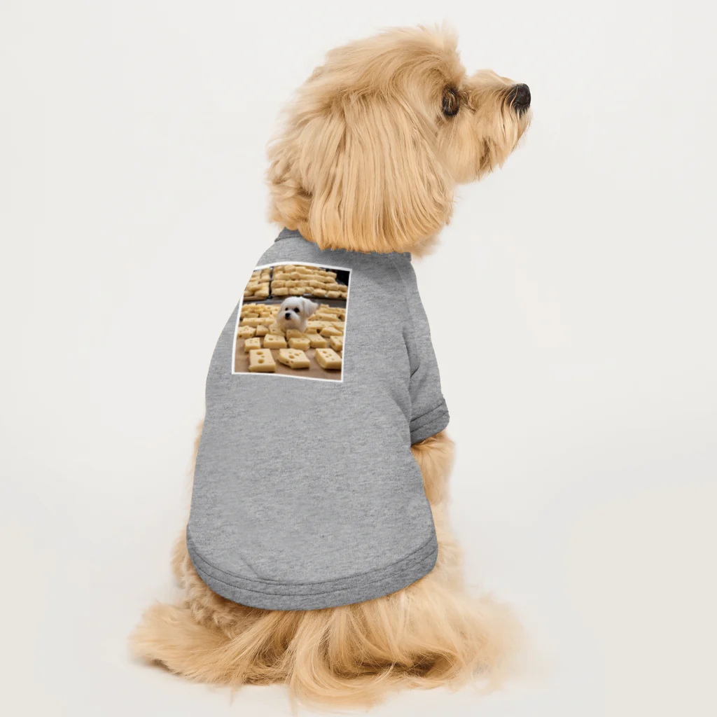 こんにゃくショップのマルチーズinチーズ  Dog T-shirt