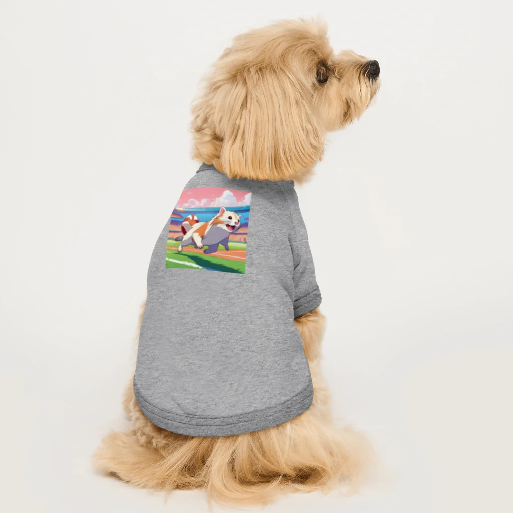 自然の非日常の走るフェレット Dog T-shirt