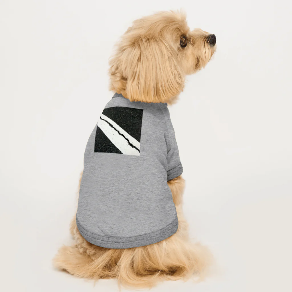 飯塚 iizukaの白いヒビ模様 Dog T-shirt