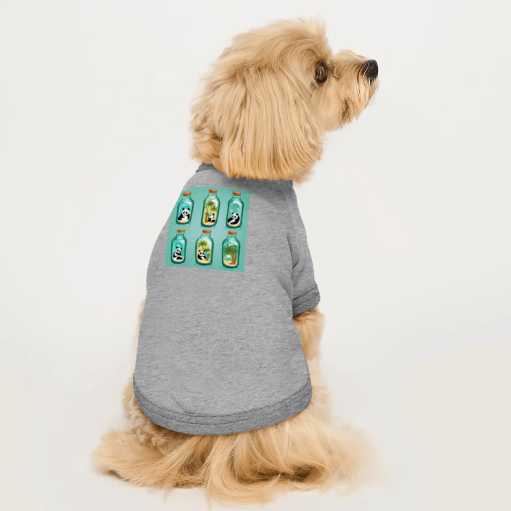 pandownloadのガラス瓶の中のヤシの木パンダ Dog T-shirt