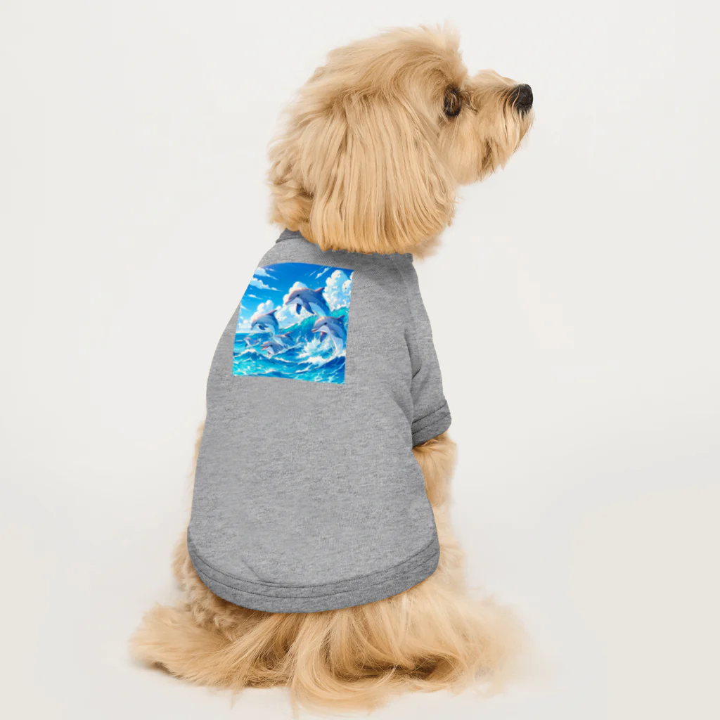 snow-birdの海で遊ぶイルカたちの楽しい風景 Dog T-shirt