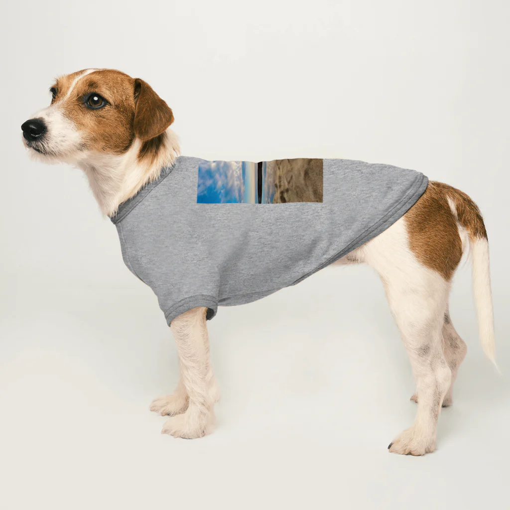 ARTPARTNERの夕方のディテール Dog T-shirt