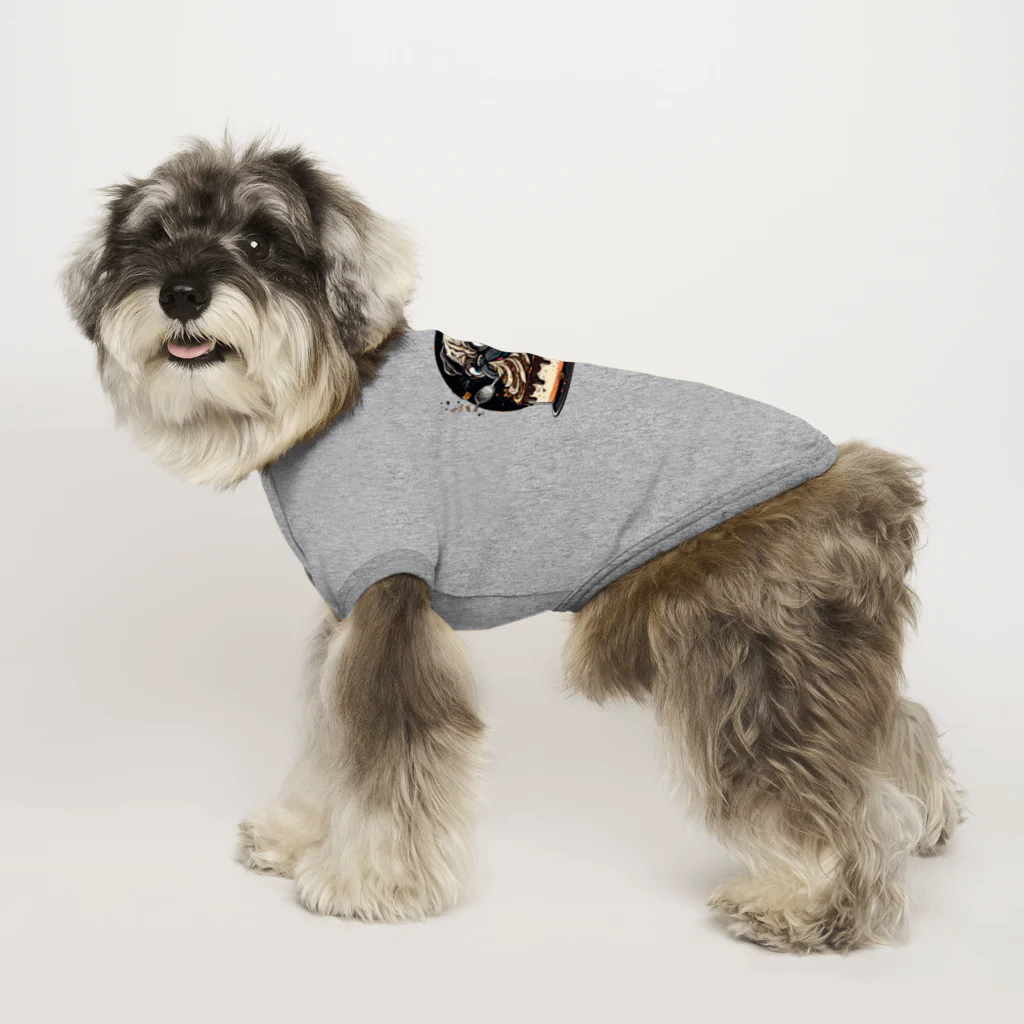 doggoodsのおいしいケーキを食べるかわいいパグ Dog T-shirt