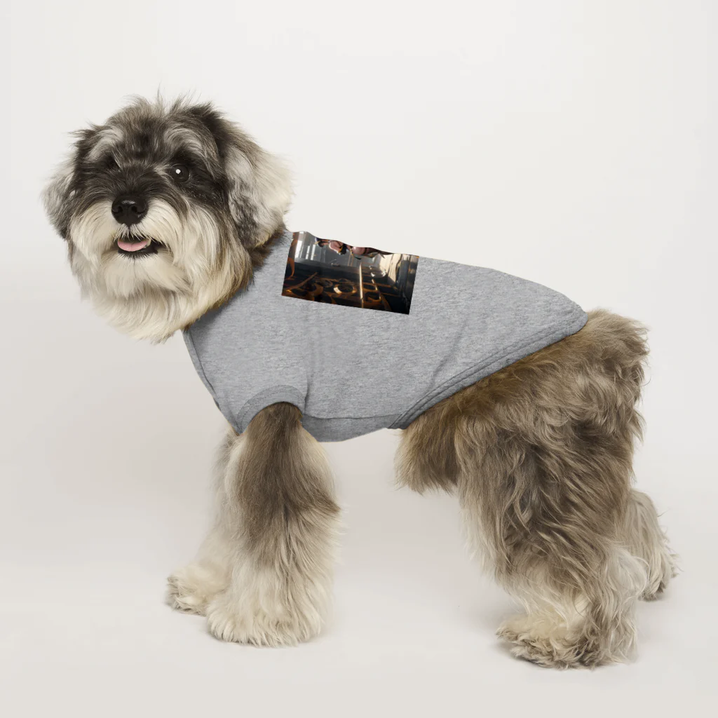 ki1962の迷宮の入り口で後ろを振り返る女戦士のプレミアムグッズ Dog T-shirt