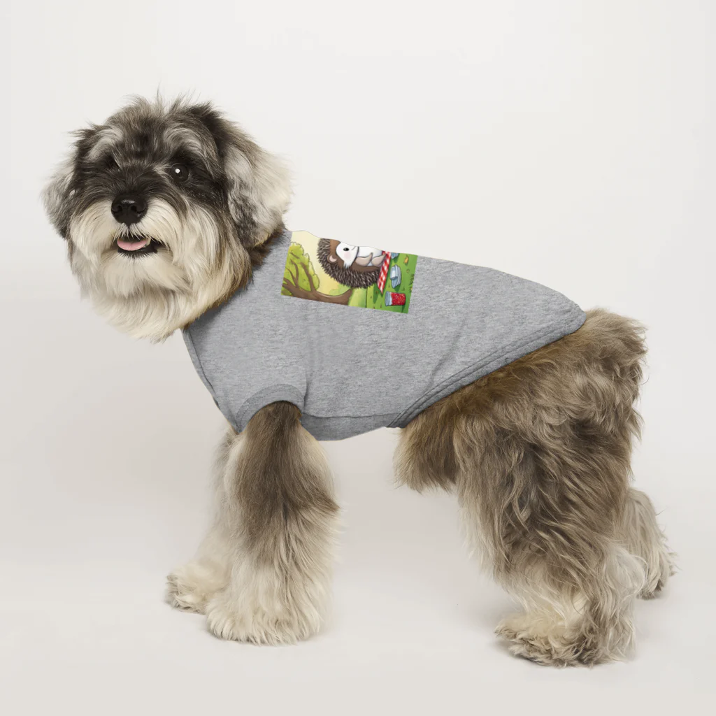 paparattyoのピクニックを楽しむハリネズミ Dog T-shirt