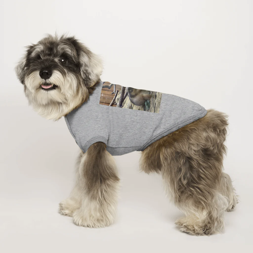 ドリームスケープギャラリーのモグモグ Dog T-shirt