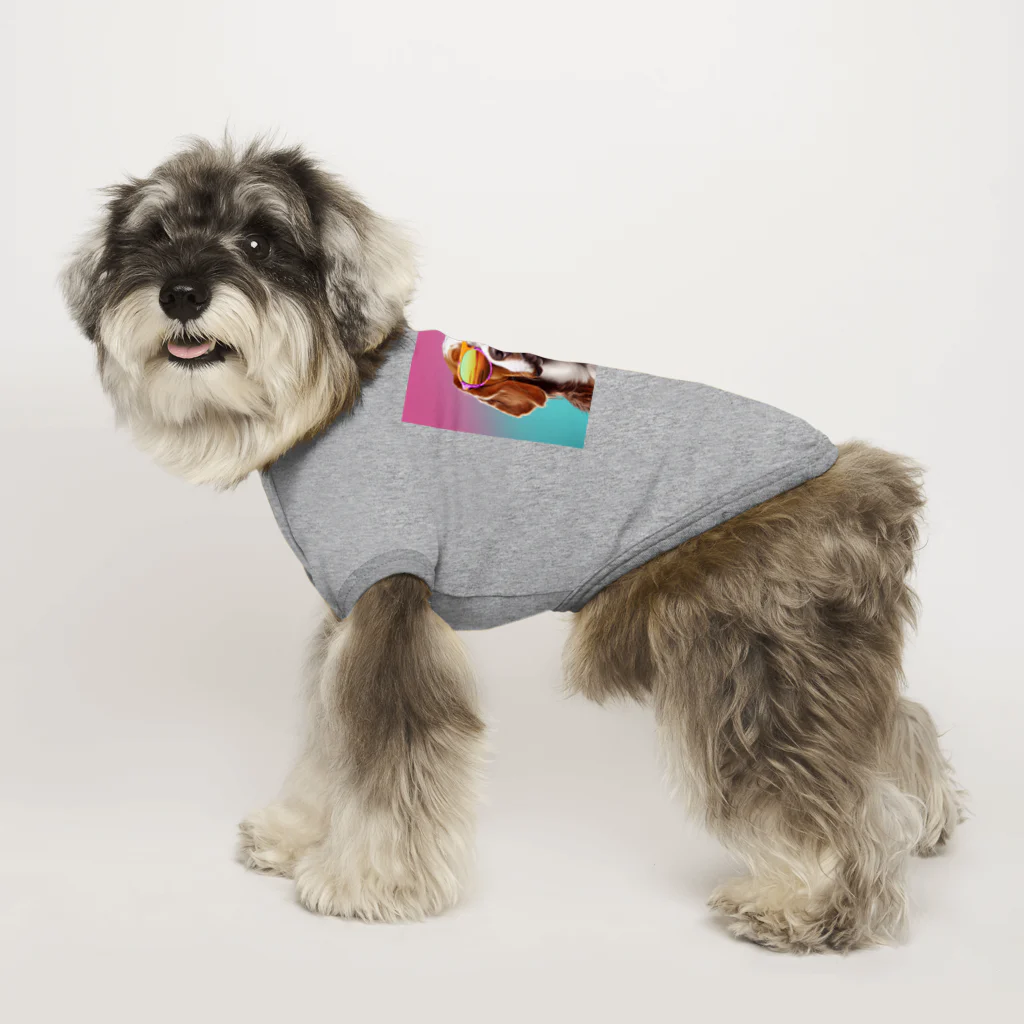 AQUAMETAVERSEのサングラスをかけた、かわいい犬 Marsa 106 ドッグTシャツ