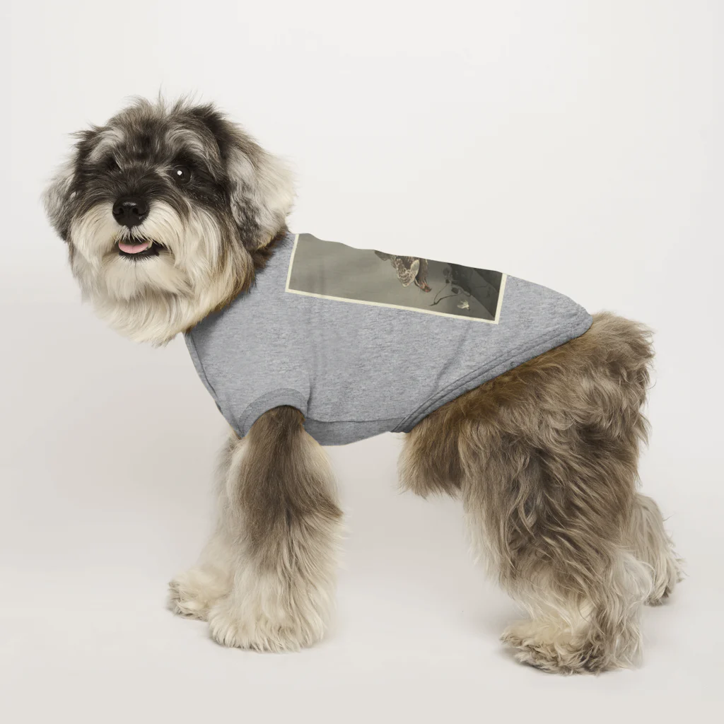 public2024の獲物を狙って潜むワシ (1887 - 1930) Dog T-shirt