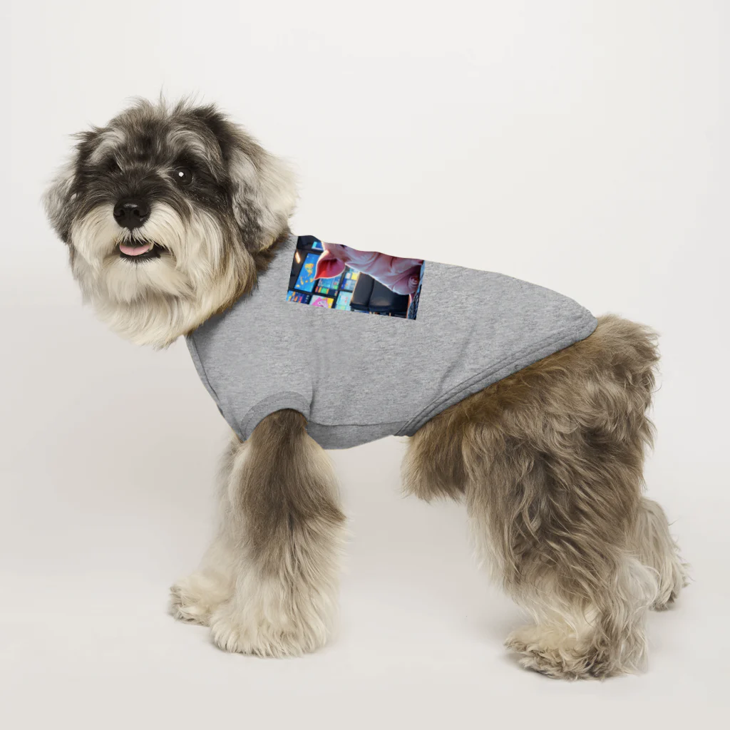 MTHの会社の市場戦略を検討するミニブタ Dog T-shirt