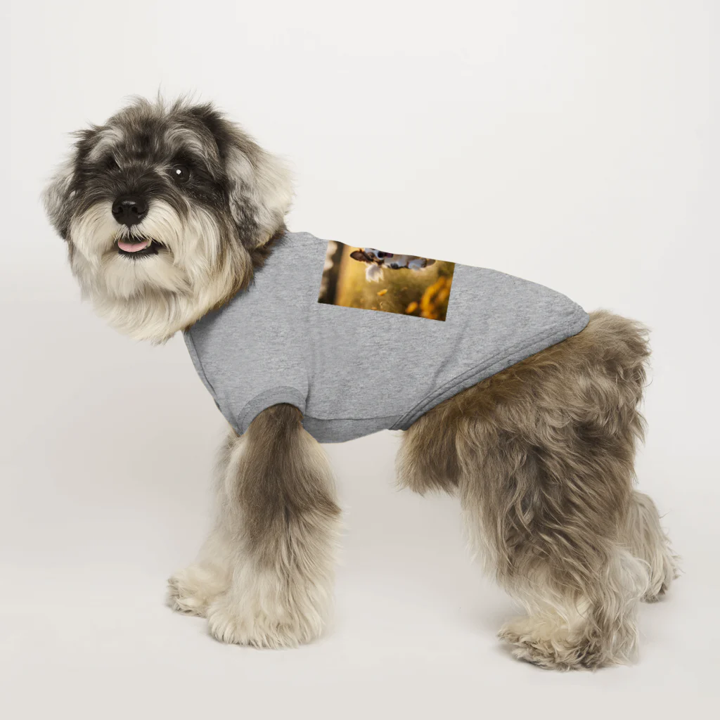 zigerparkのお花畑を駆ける犬 Dog T-shirt