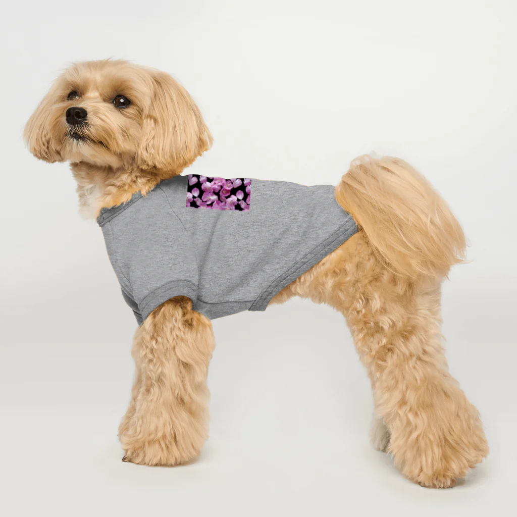 オンラインショップイエローリーフのピンクの花　鮮やか Dog T-shirt