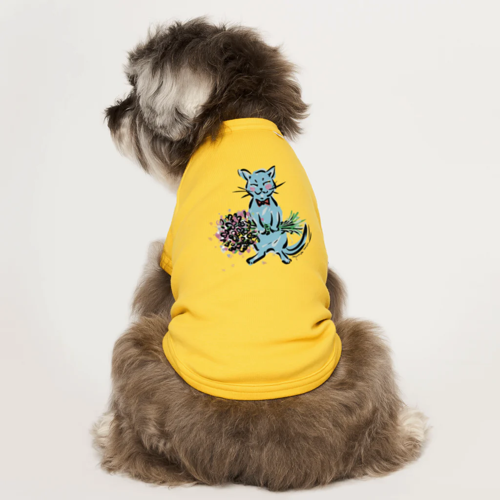 猫足の花束のプレゼント(スマイル) ドッグTシャツ