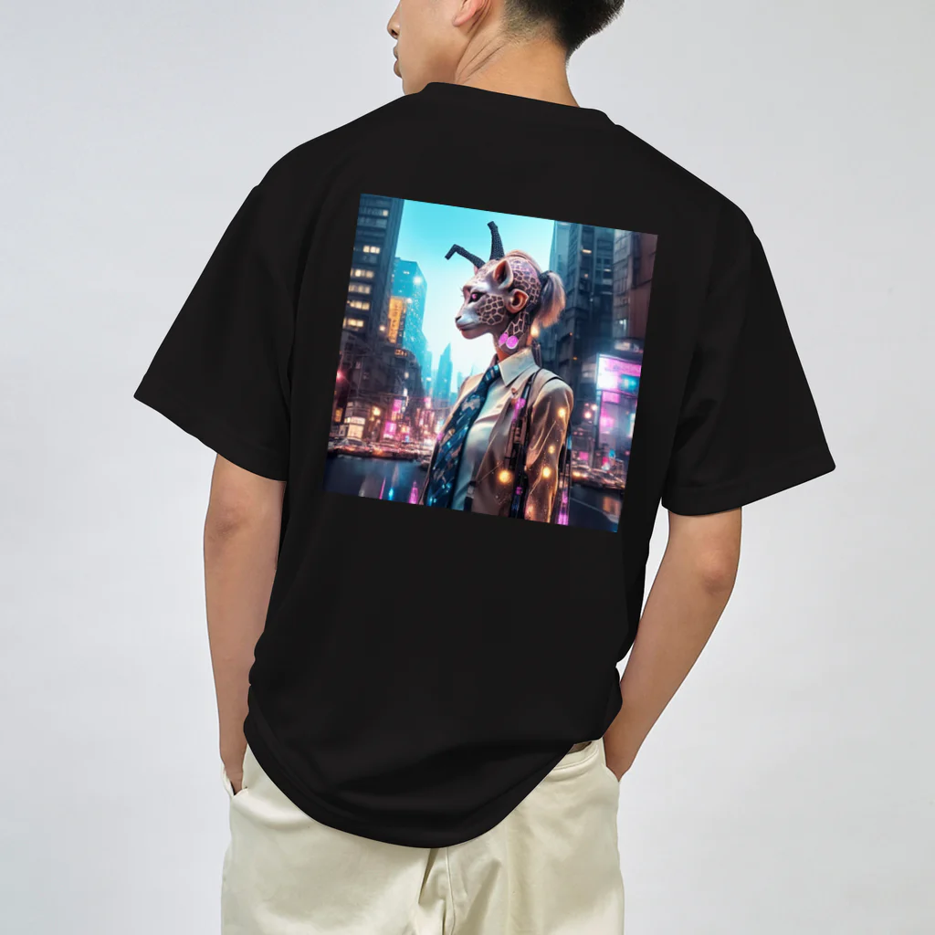 𝔔𝔘𝔒ℜℑ𝔄のCyberpunk giraffe Dry T-Shirt