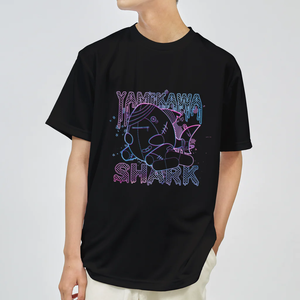 かこい亭／SUZURI店のYAMiKAWA-shark_BK ドライTシャツ